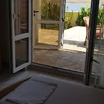 Dado Apartment Vir
