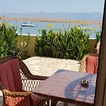 Dado Apartment Vir