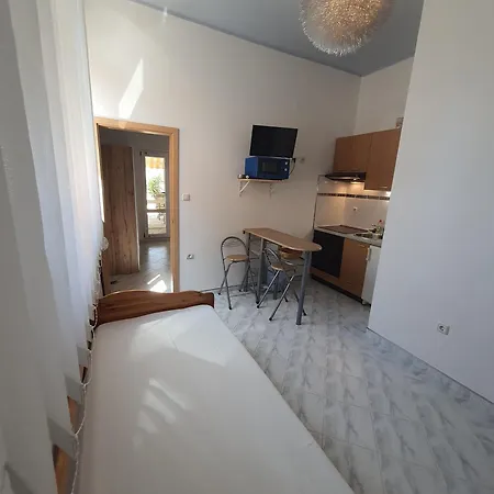 Apartment Dado *