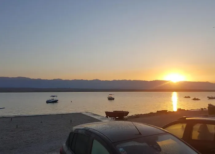 Апартаменты Dado Вир