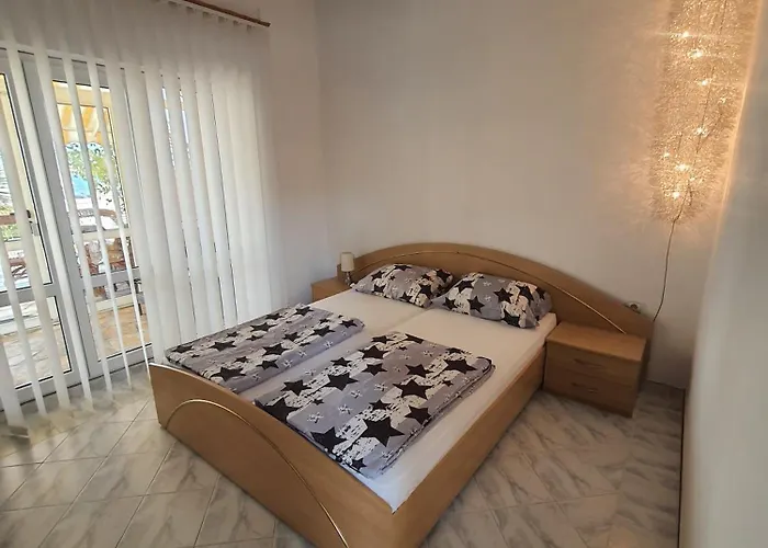 Dado Апартаменты Вир