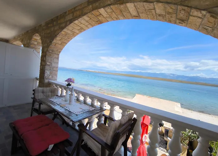 Dado Апартаменты